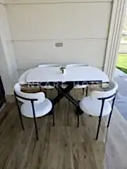 X Ayaklı Gloss Masa & Elisa Sandalye - Beyaz Kumaş | 80x130-190 cm | Çift Kanat Açılır | Mutfak Salon